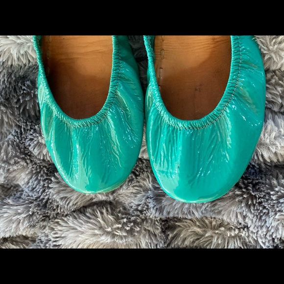 Tieks Blue Patent Flats - Picture 4 of 6